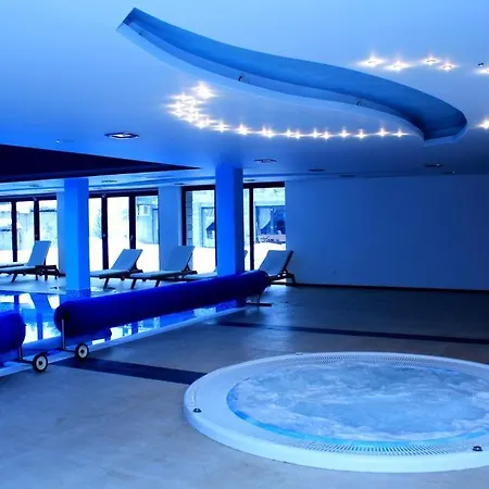 1 Bedroom Ski&wellness For 5 People 公寓 *